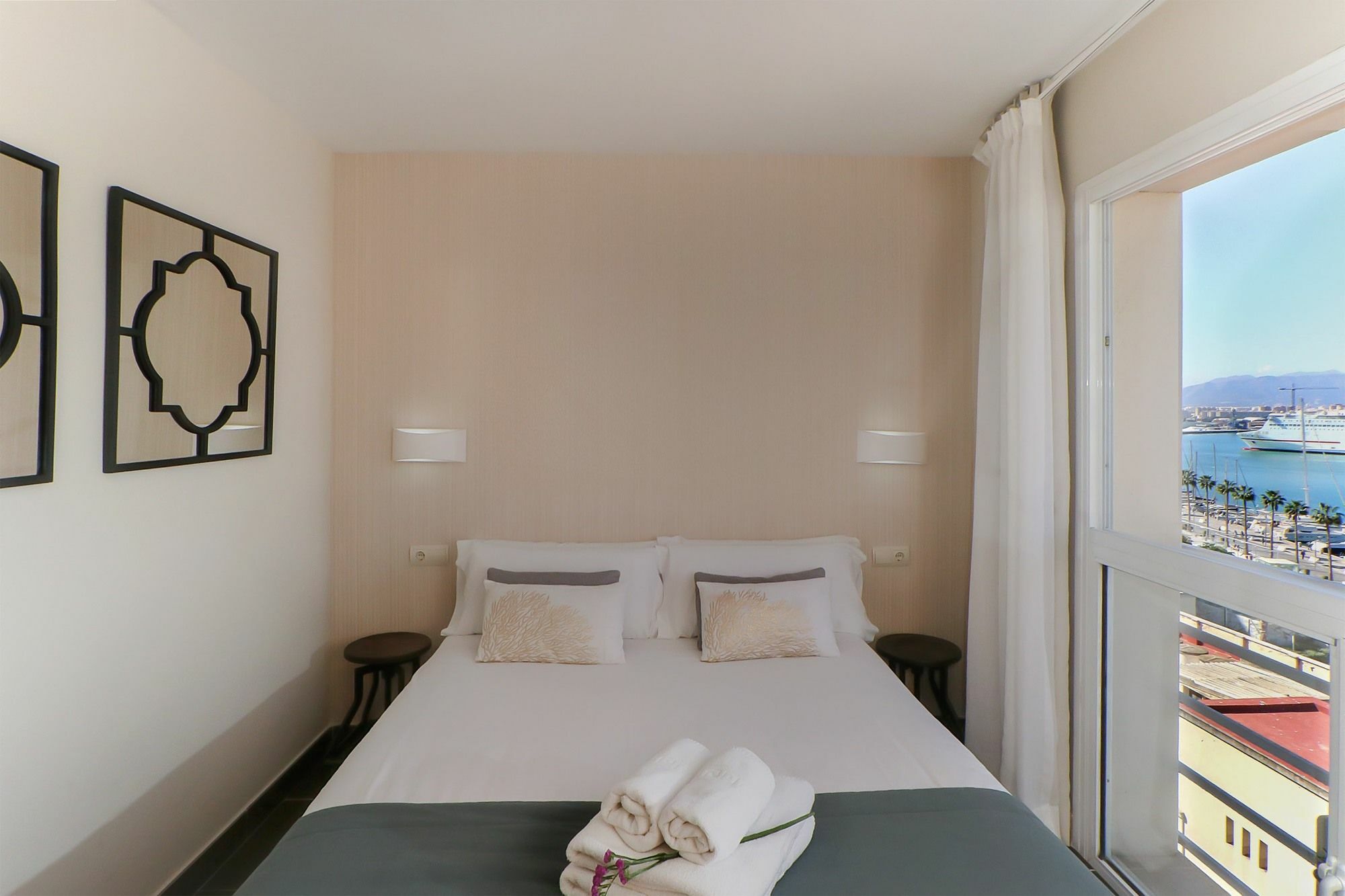Apartamentos Malagueta Urban Beach Málaga Kültér fotó
