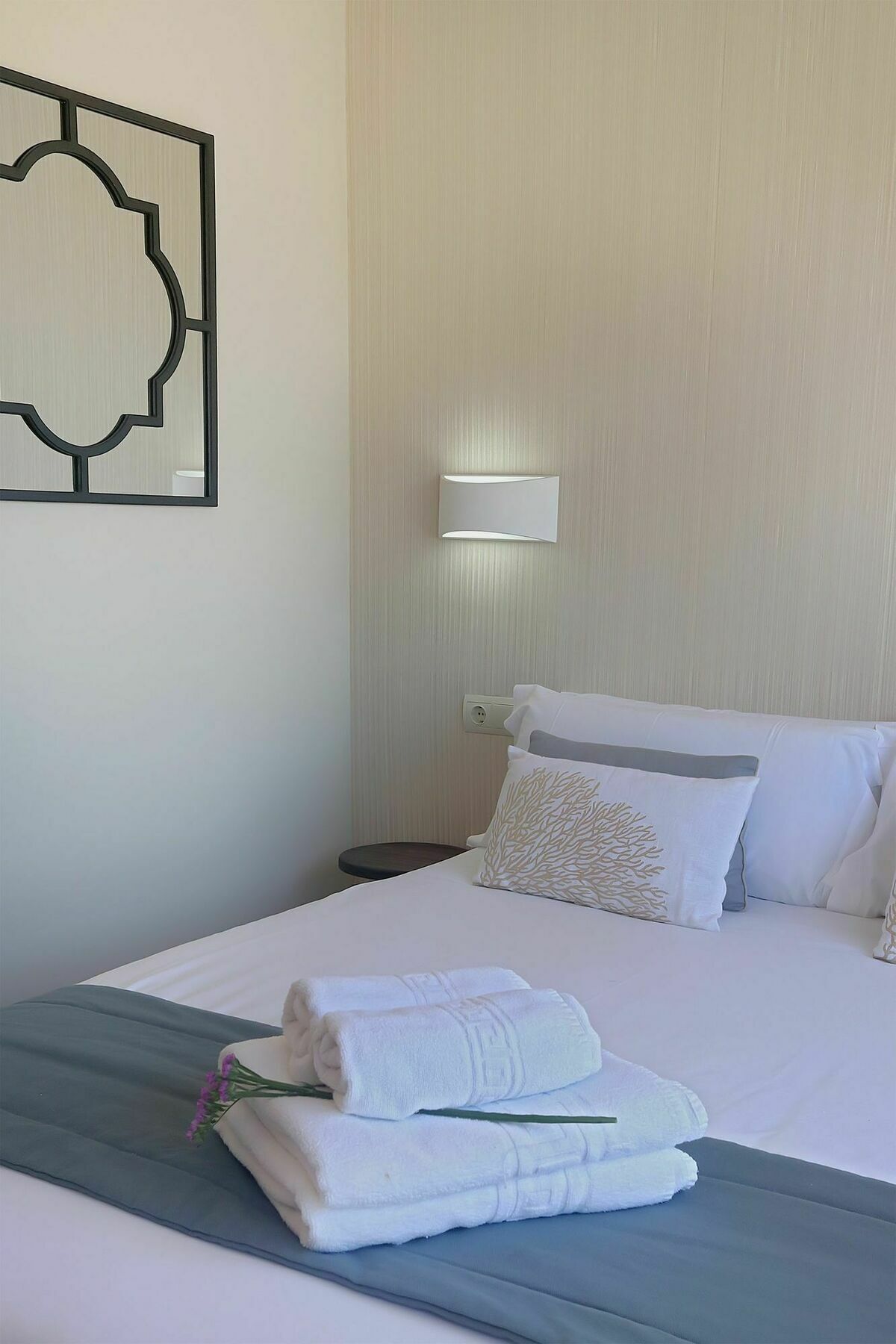 Apartamentos Malagueta Urban Beach Málaga Kültér fotó